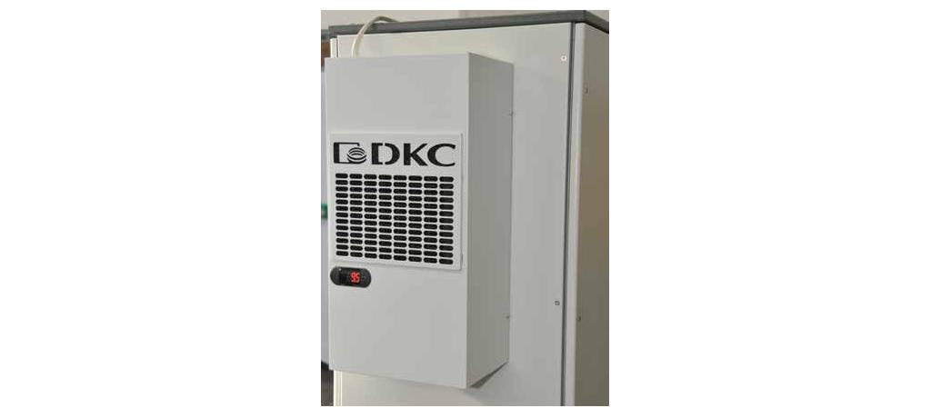 dkc-brinda-control-temperatura-tableros-baja-tension-interna-1